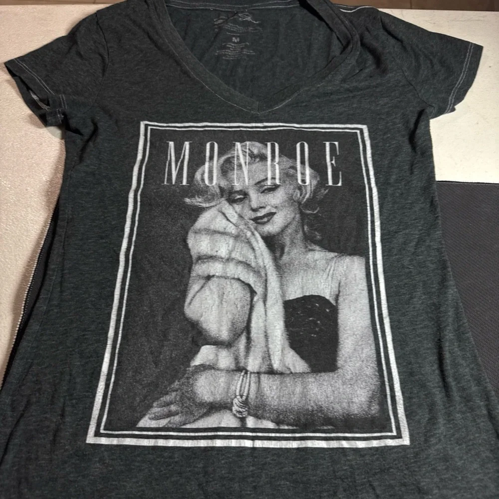 Marilyn Monroe Shirt Women Size Medium 100% Cotton